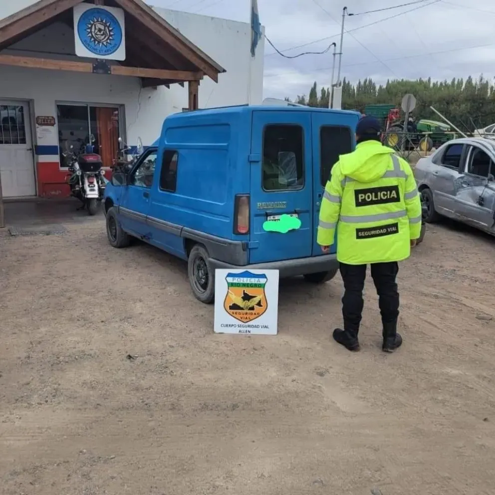 Gracias a un control recuperaron en Neuquén una camioneta robada en el Alto Valle