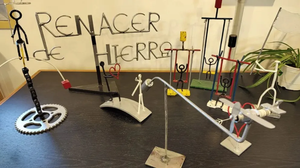 Generando sonrisas: Internos del Penal 2 de Roca hicieron juegos para una escuela especial