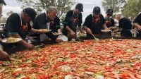 Gran fiesta solidaria y gastronómica celebra la tradición en el Alto Valle