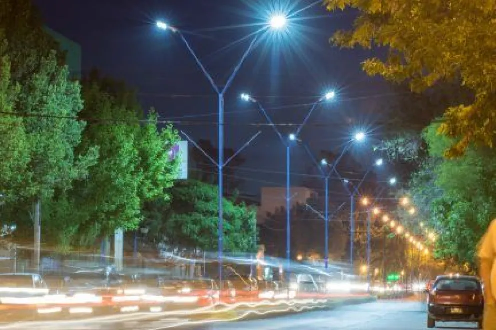 Comerciantes de Roca dejarían de pagar las facturas de luz por los altos costos
