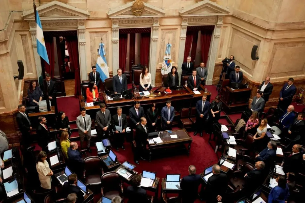 Los senadores se aumentaron los sueldos al final de la sesión y sin debate previo: cuánto cobrarán