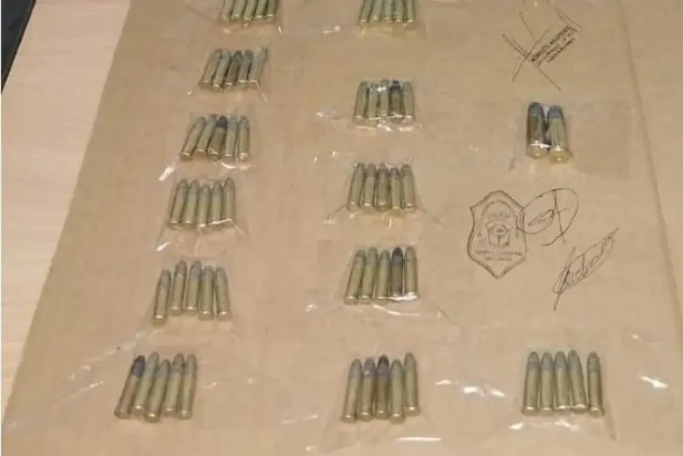 Policía secuestró más de 80 municiones de diferentes calibres escondidas en una media