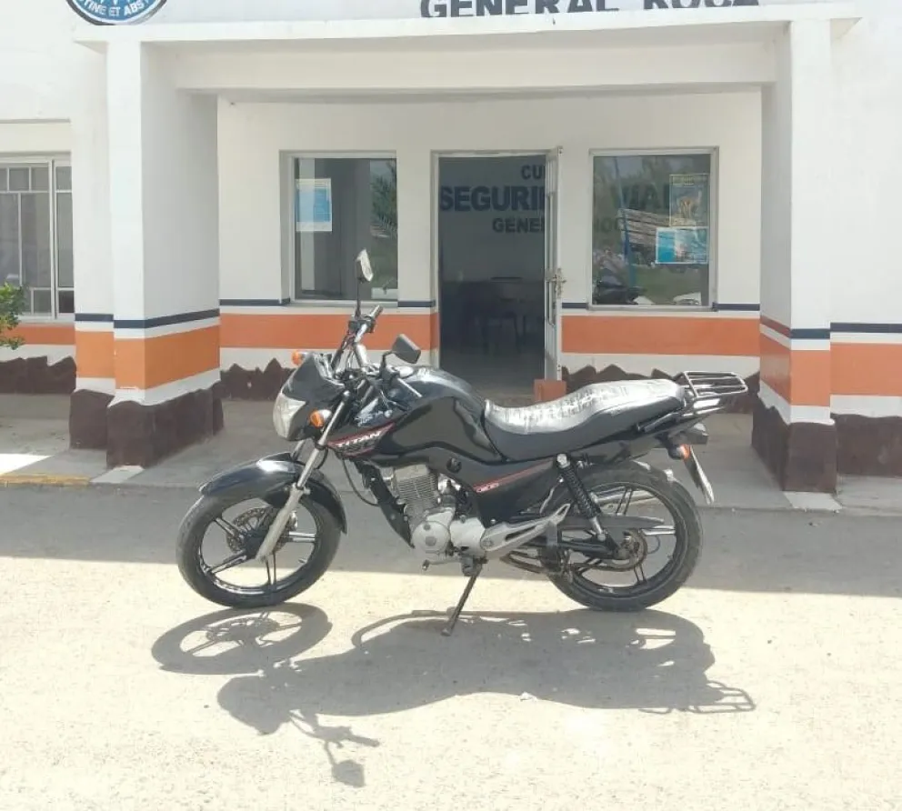 Intento de fuga y persecución: recuperan una moto robada en 2018 
