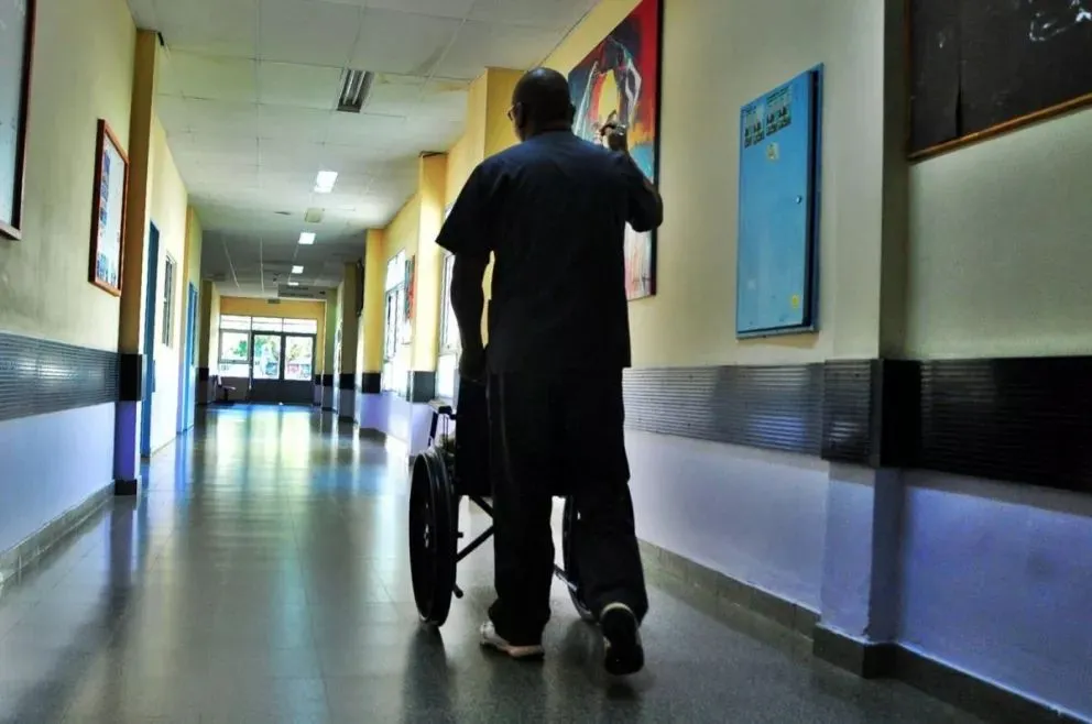 Presentaron un proyecto para cobrar la atención médica a extranjeros en Río Negro