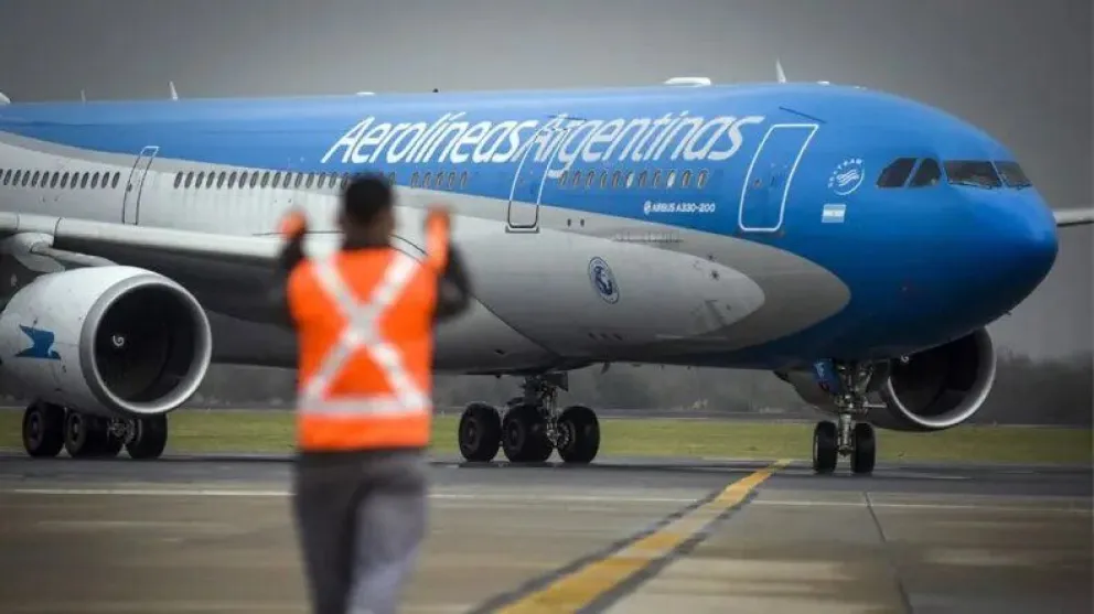 Aerolíneas Argentinas recortará casi un 20% sus vuelos de cabotaje desde mayo