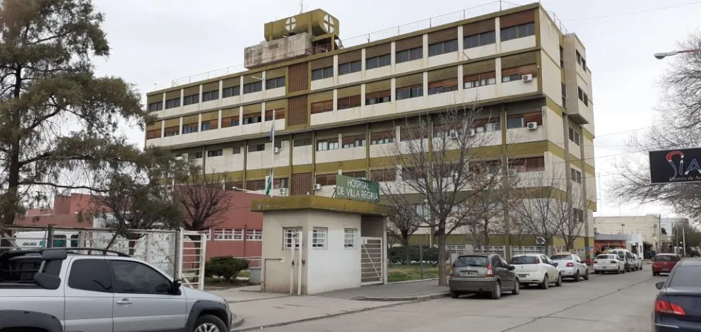 Formularon cargos al policía acusado de disparar en el abdomen a su pareja