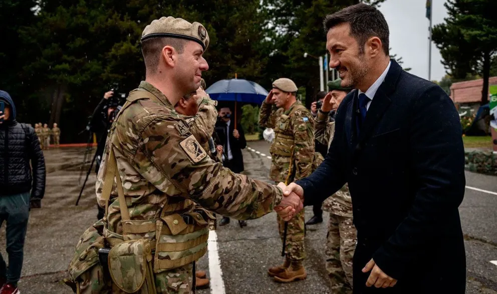 El Gobierno va por más armamento militar, tras comprar 24 aviones F-16 por un monto de 300 millones de dólares