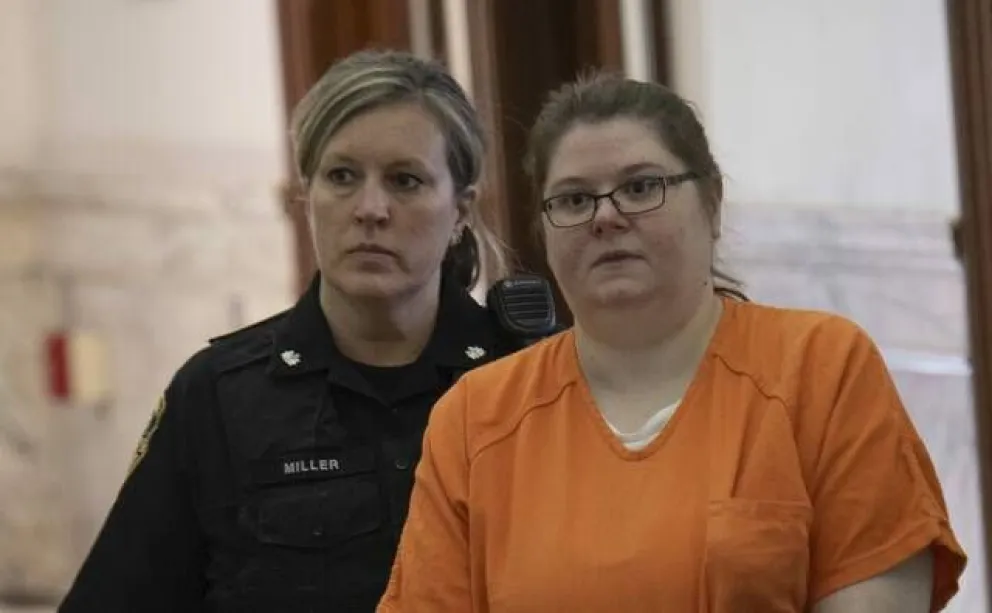 Fue condenada a tres cadenas perpetuas la enfermera que mató a pacientes con altas dosis de insulina 