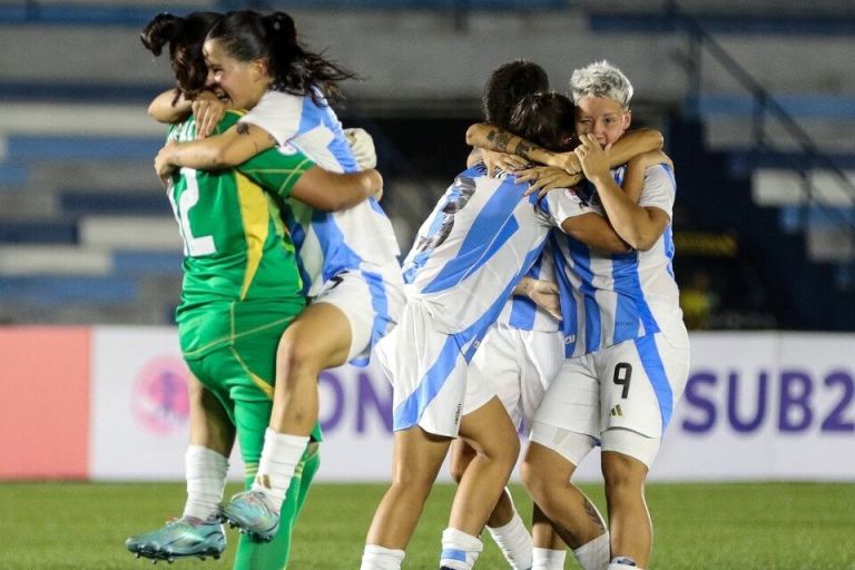 La selección femenina Sub 20 logró la clasificación en el Sudamericano