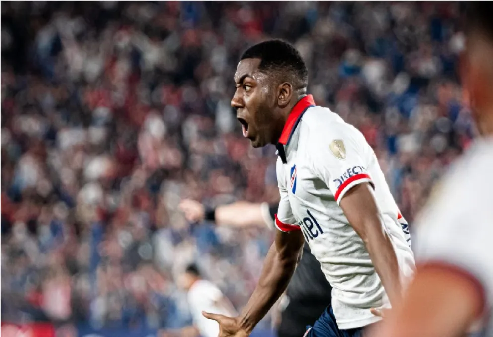 River no lo aguantó, repartió puntos,  pero tiene la clasificación casi asegurada