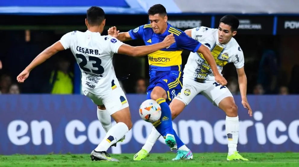 Boca visita a Sportivo Trinidense de Paraguay: hora, TV y formaciones