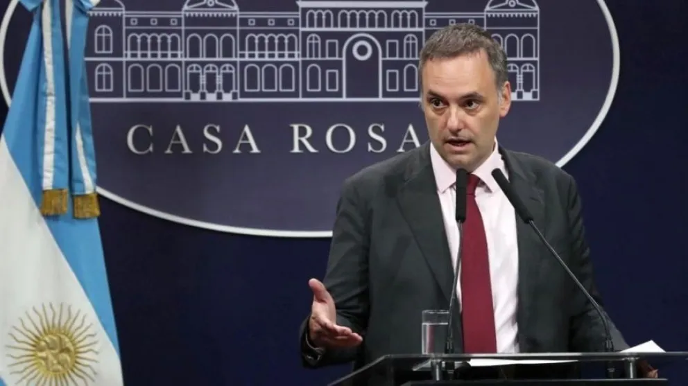 Según Adorni, se recibieron alrededor de 2000 llamadas denunciando extorsiones por no sumarse al paro