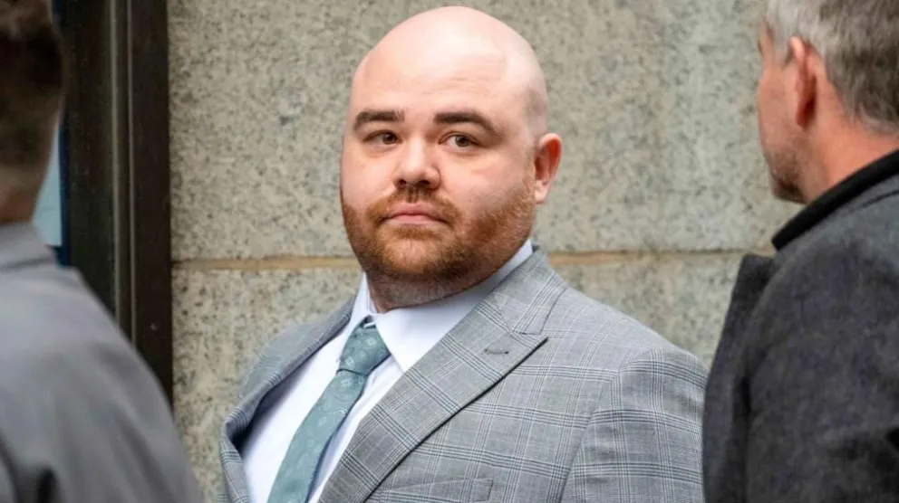 Reino Unido: mató a 13 hombres, comió sus testículos y transmitía el horror en vivo