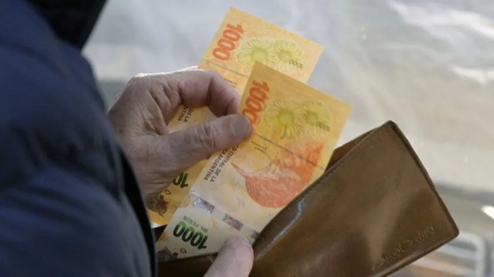 Preocupante caída de los salarios formales en Argentina