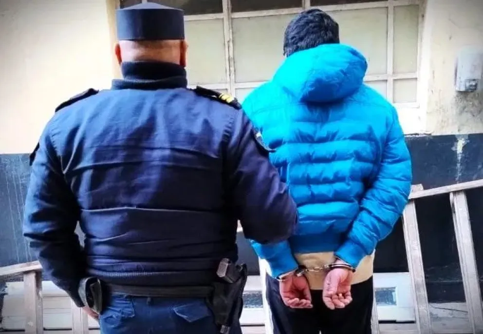 Atraparon a un prófugo roquense en una ciudad fronteriza del norte argentino 