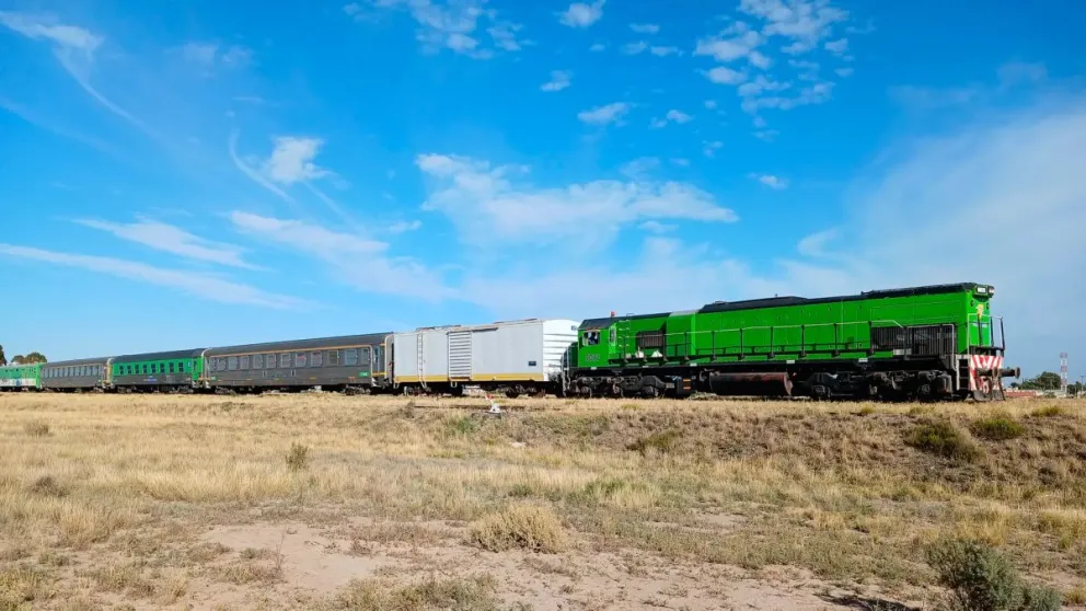 El Tren Patagónico vuelve a conectar el mar con la cordillera 