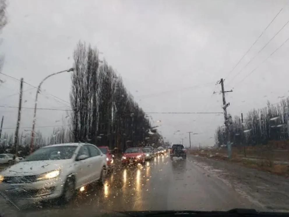 Las temperaturas siguen en descenso y anunciaron aguanieve, enterate para cuándo