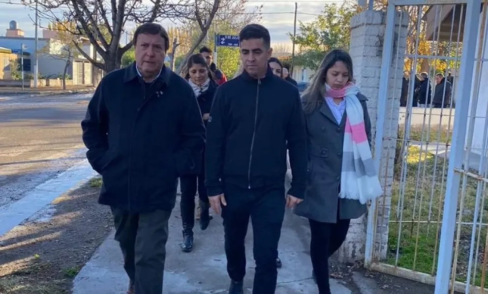 Provincia financiará la construcción de veredas en una localidad del Alto Valle 