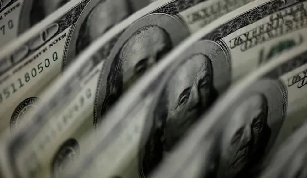 Flexibilización del cepo: BCRA equipara apertura de cajas de ahorro en dólares y pesos