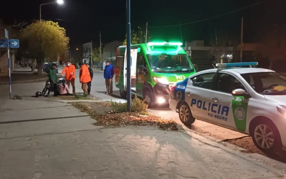 Fuerte choque sobre calle 3 de febrero y Tucumán dejó a una joven herida