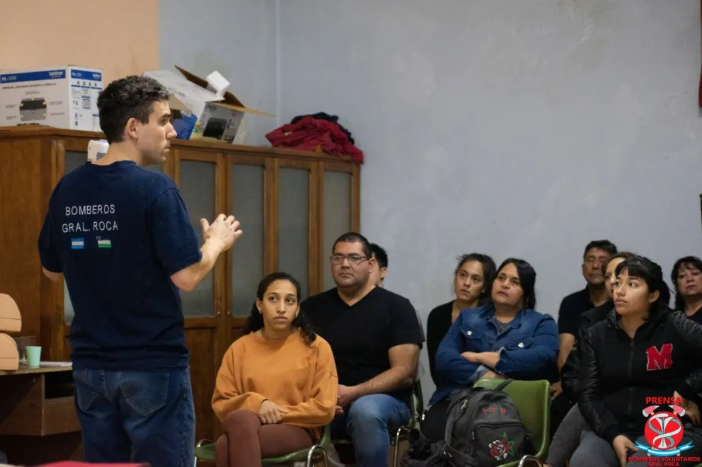Bomberos brindará una nueva capacitación en RCP y Uso del DEA en Roca