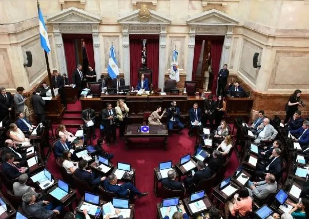 Senadores renuncian al aumento de sueldos y piden cambios en sistema de liquidación