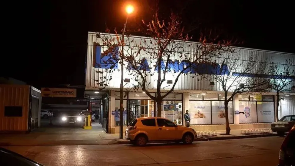 Entró, robó y lo filmaron: por 14 celulares y tres televisores irá tres años a la cárcel