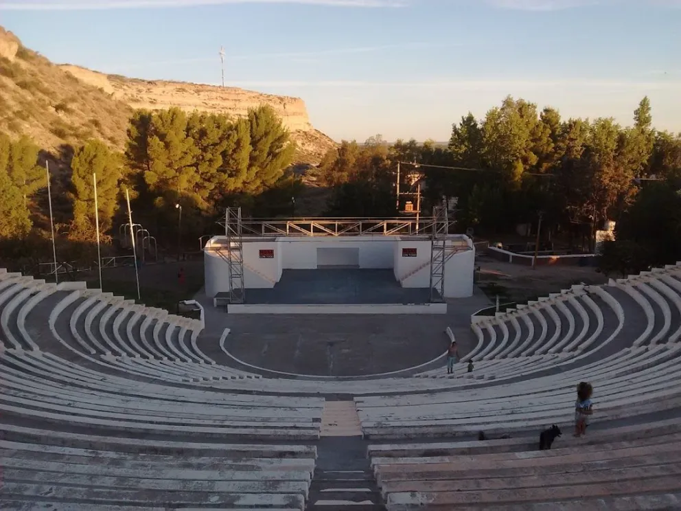 Robaron por segunda vez en el anfiteatro de una ciudad del Alto Valle
