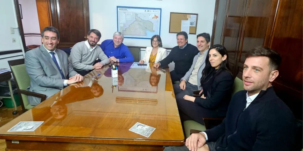 Redistribución al Impuesto a los combustibles: Mónica Silva recibió a intendentes rionegrinos 