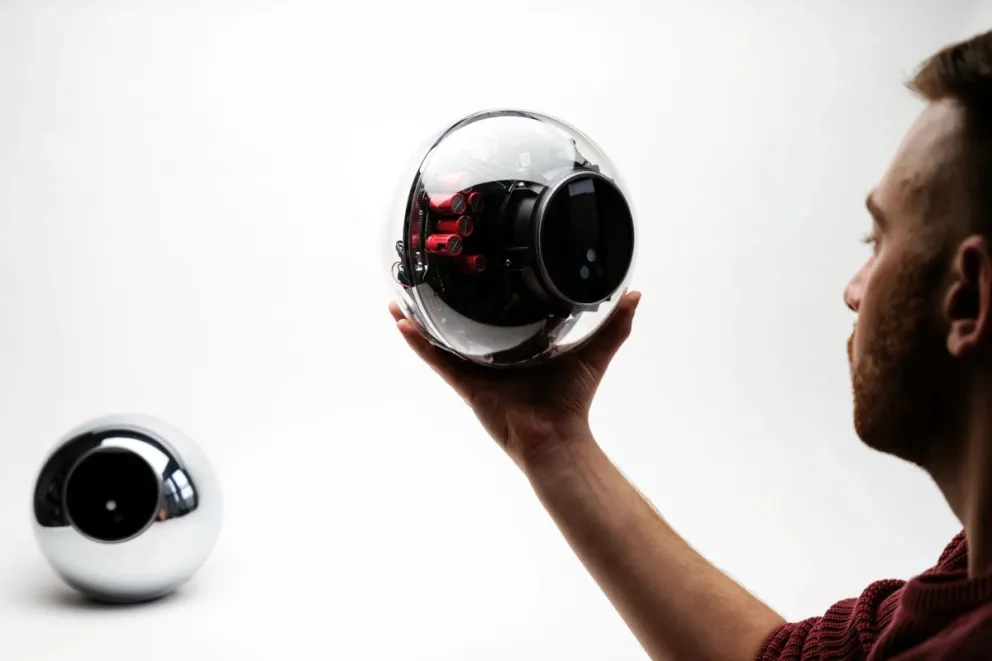 Una empresa de criptomonedas llegó al Alto Valle y te cambia 50 dólares por tus datos biométricos 