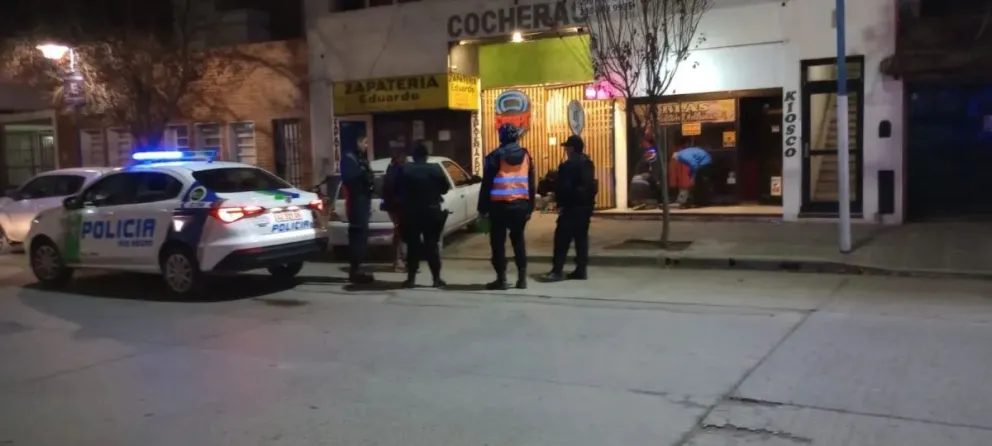 Comerciante logró reducir al delincuente que lo asaltó en Roca 