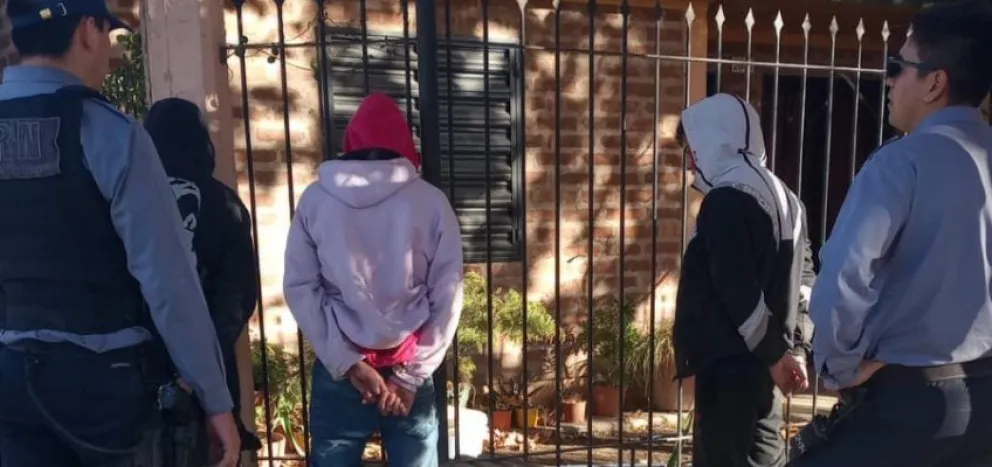 Atrapados en fuga: le robaron el celular a un adolescente y fueron detenidos