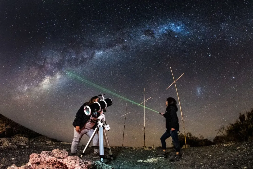 Vino y estrellas: no te pierdas esta alucinante experiencia en Roca
