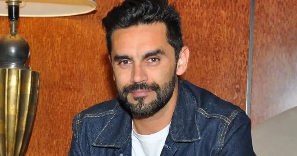 El picante comentario de Gonzalo Heredia sobre el hombre desnudo que trepó en el Congreso