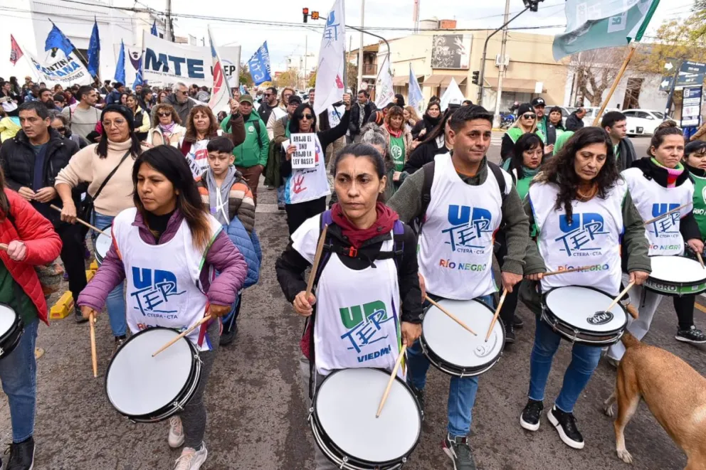 Unter Roca: “Rechazamos la Ley Bases, la represión y el discurso que promueve el odio” 