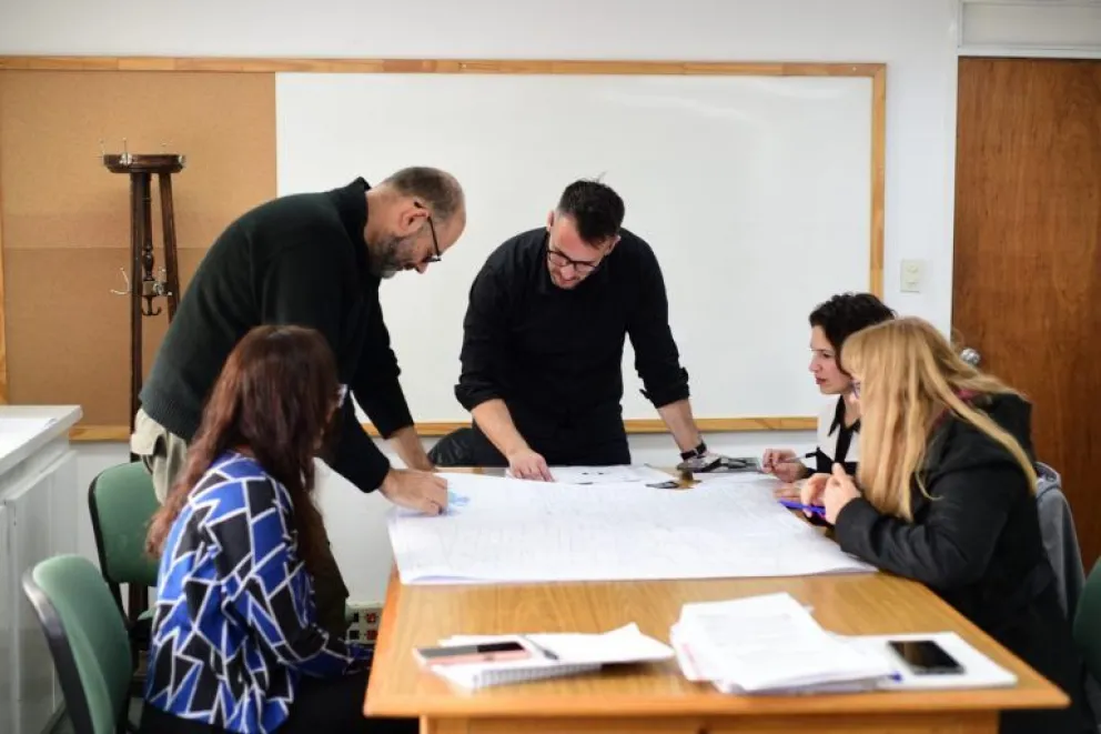 Un total de 77 terrenos está subastando el Municipio de Roca. Foto (Municipio).