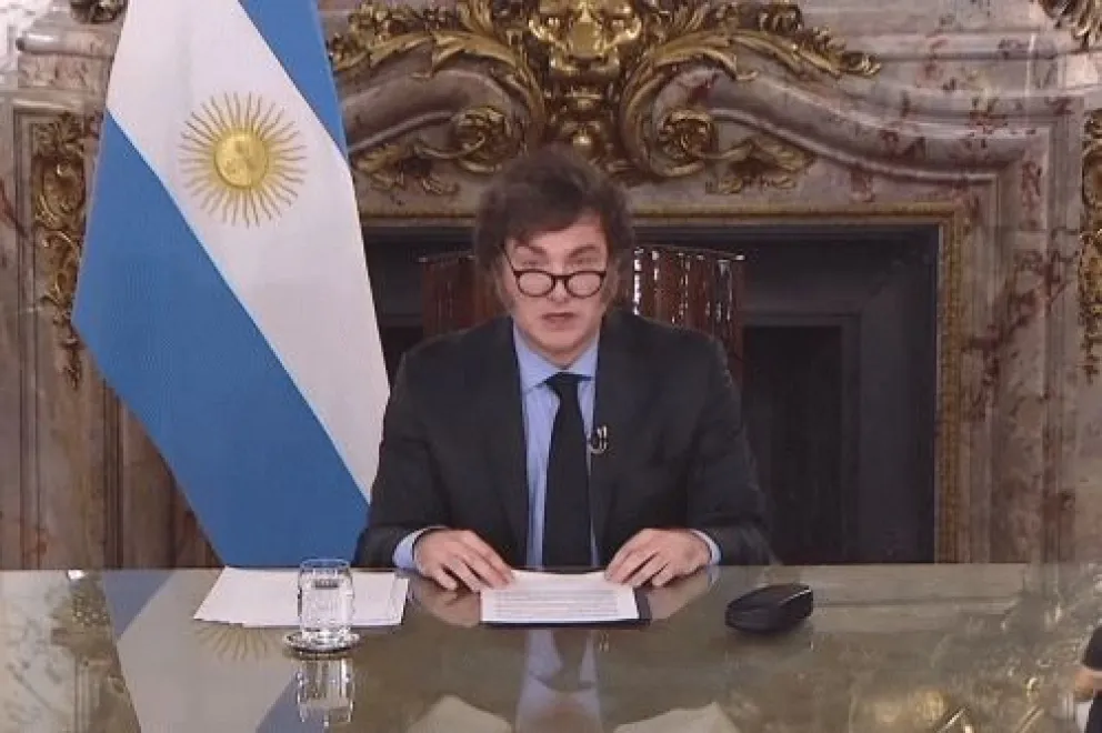 Javier Milei celebra el Día de la Bandera en Rosario
