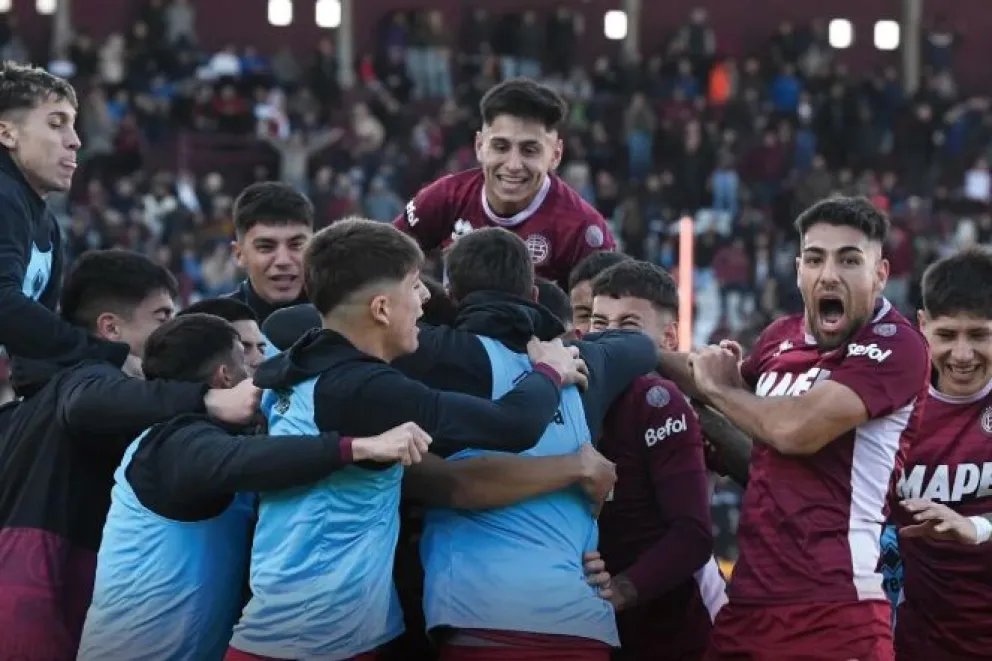 Un roquense jugará la final de la Copa Proyección con Lanús 