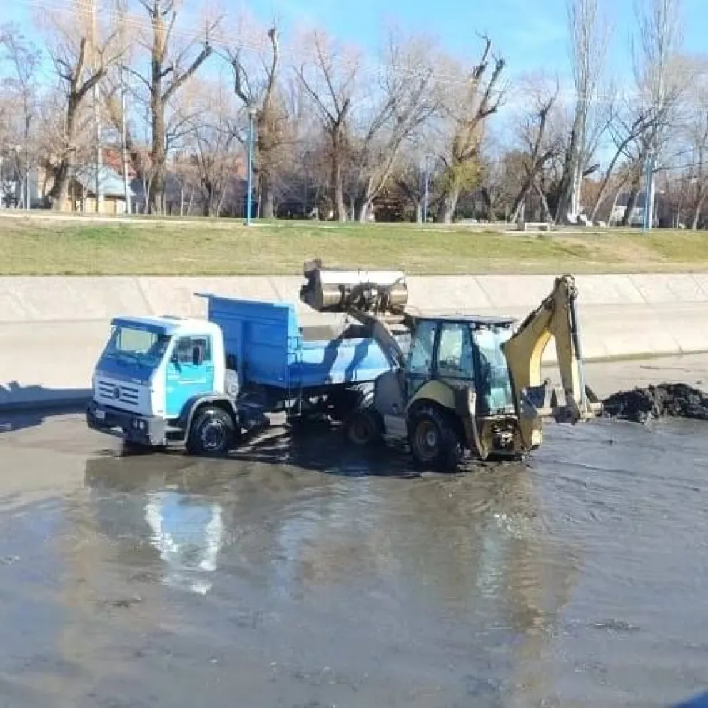Queda el último tramo para concluir con la limpieza del Canal Grande