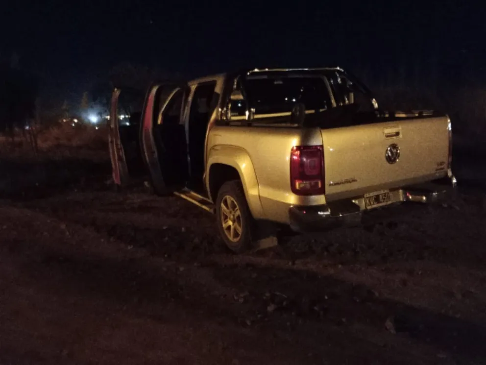 Asalto, persecución y disparos: golpearon al dueño de una joyería y le robaron la camioneta