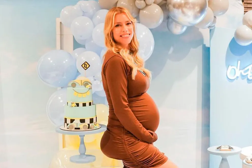 El primer baño de Cruz: Nicole Neumann compartió el momento más íntimo de su bebé