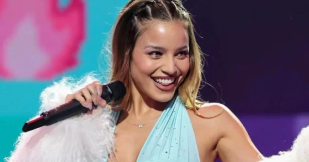 Impactantes fotos inéditas de Emilia Mernes