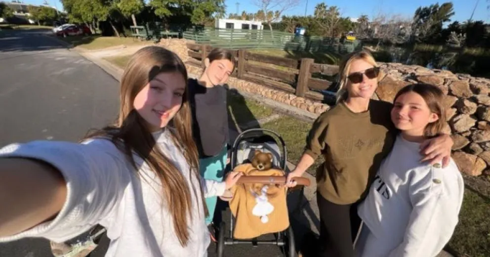 Indiana Cubero mostró por primera vez a su hermano sin taparle el rostro.