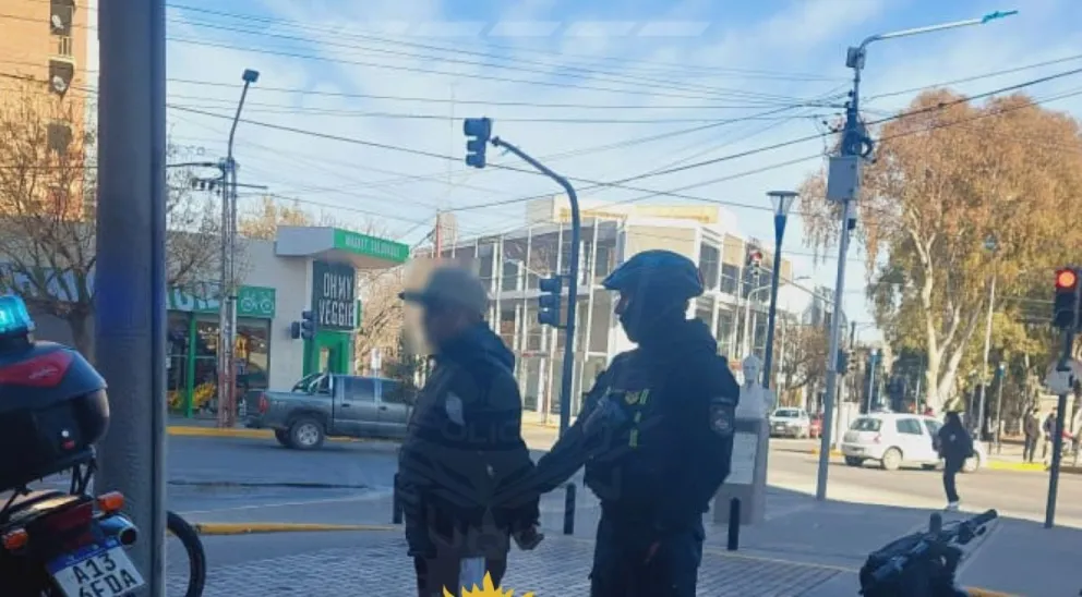Estaba prófugo de la Justicia rionegrina y se paseaba en libertad