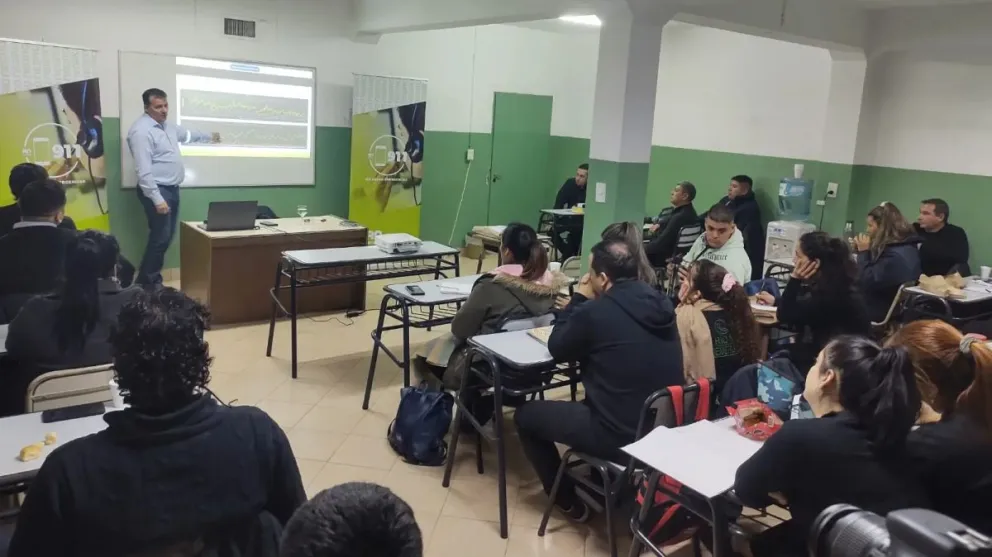 Continúan las capacitaciones para operadores del 911 en Río Negro