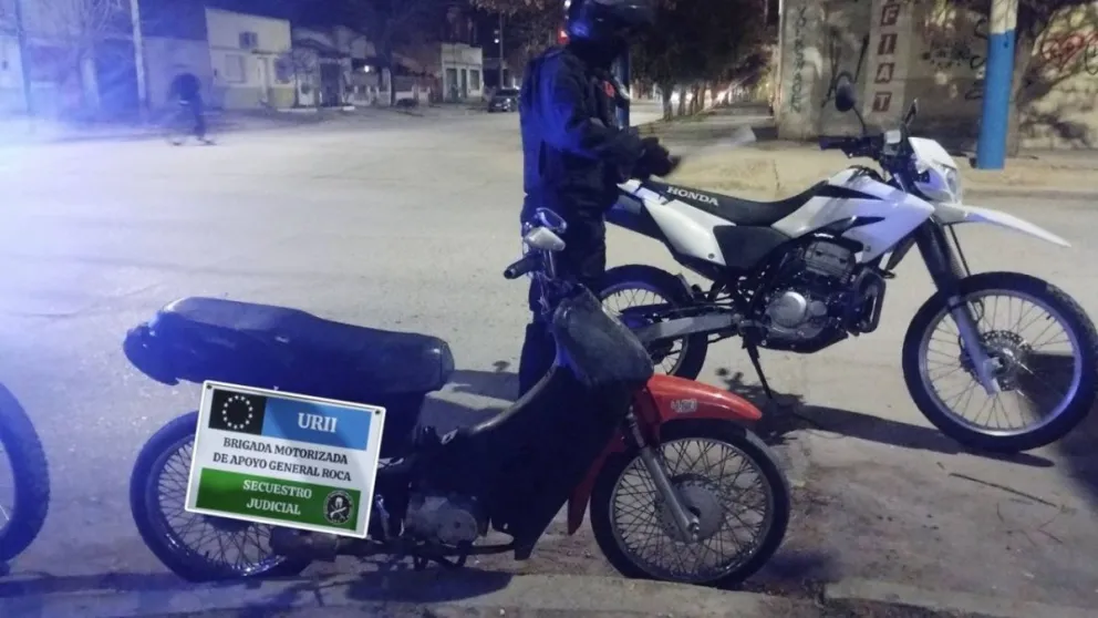 Quedó detenido por estar corriendo picadas con una moto robada