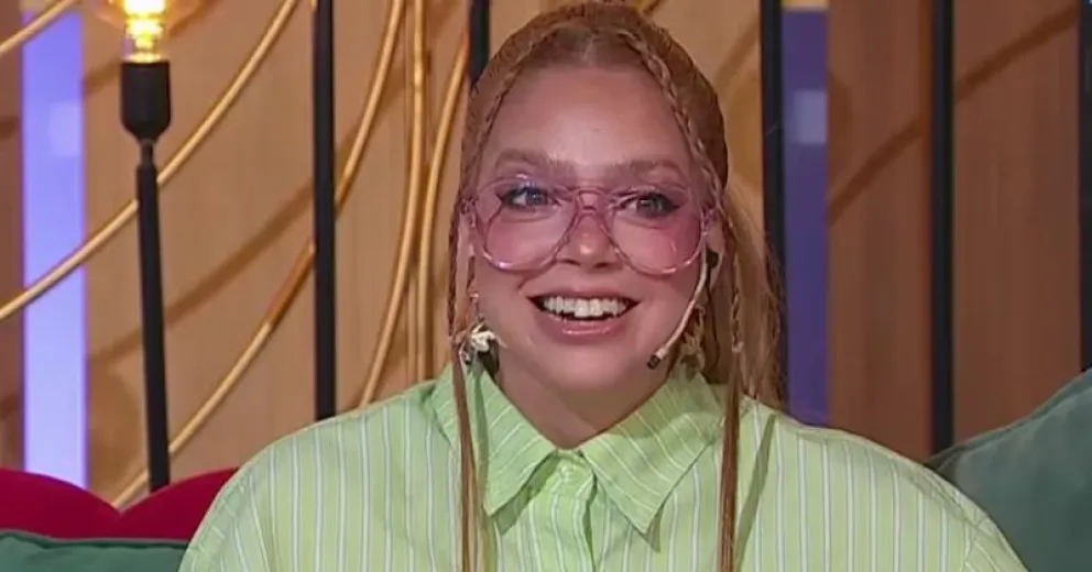 Juariu mostró por primera vez su pancita de embarazada