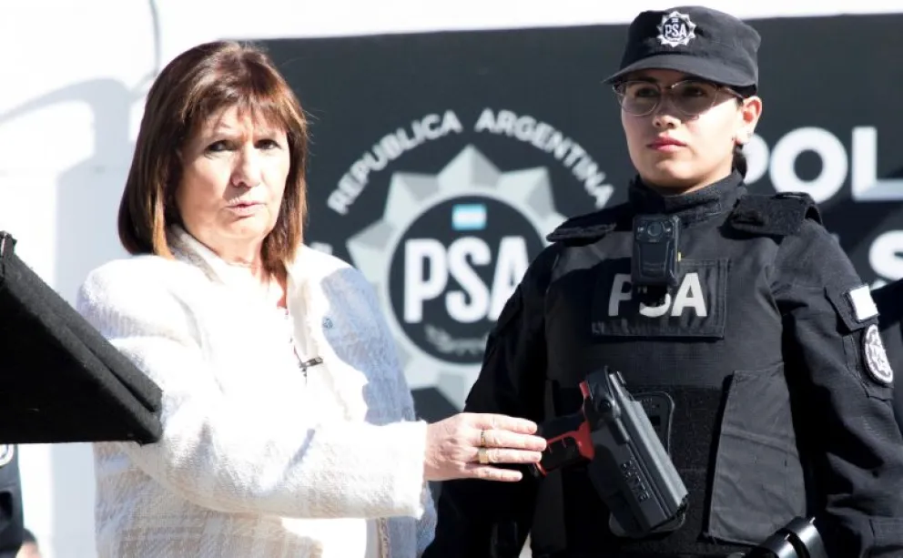 Bullrich tras el operativo de la Policía Federal en Roca: “Se acabó la impunidad"