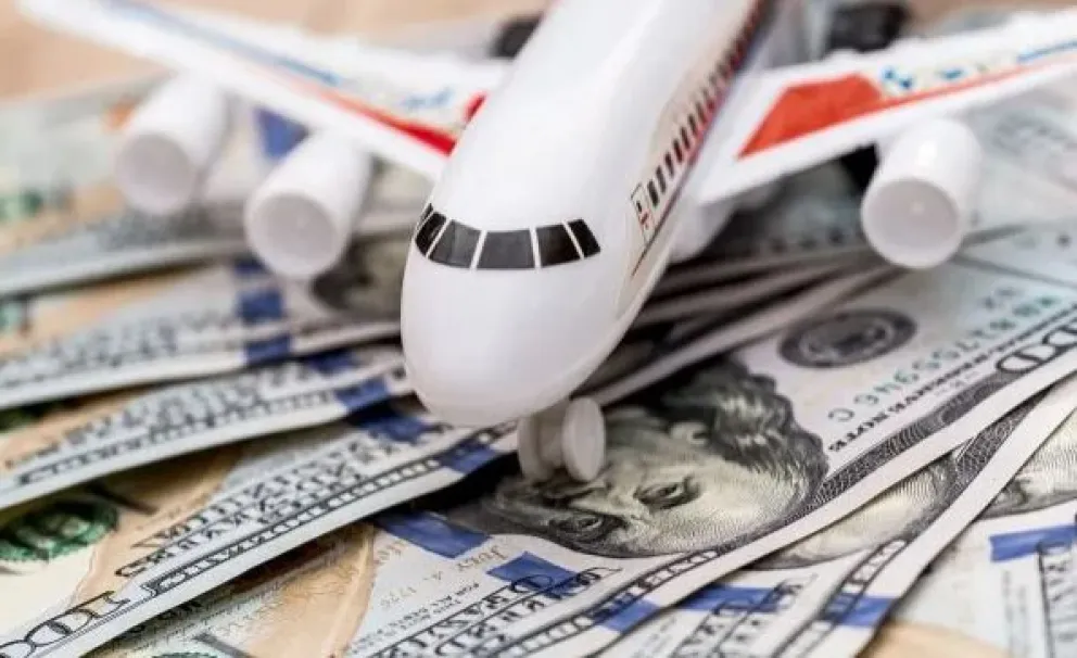 Creció la compra de dólares para gastos en el exterior