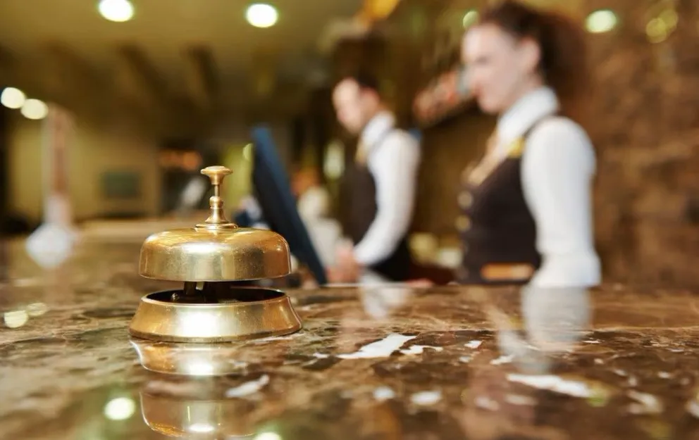 Oportunidad laboral: Abrieron las inscripciones a un curso de hotelería